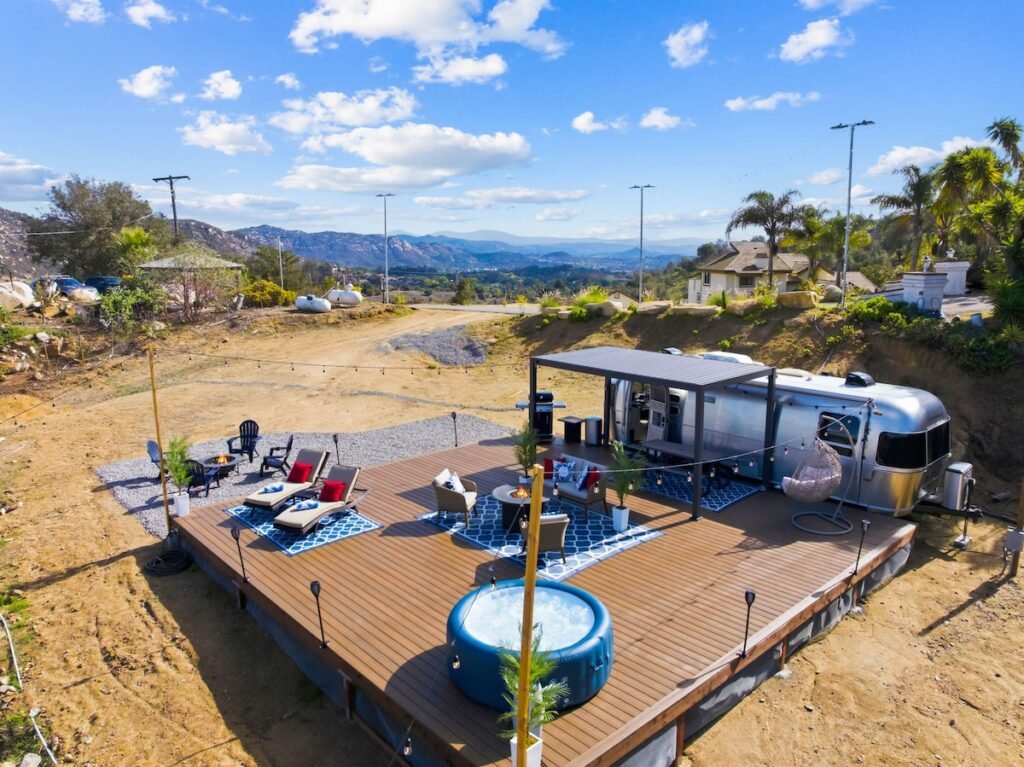 Ultimate Airstream — OMG Views, Hot Tub, Fire Pit photo 22