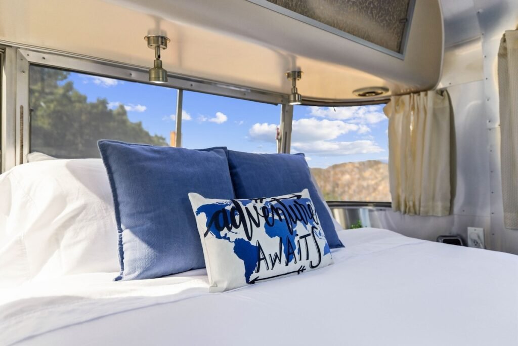 Ultimate Airstream — OMG Views, Hot Tub, Fire Pit photo 32