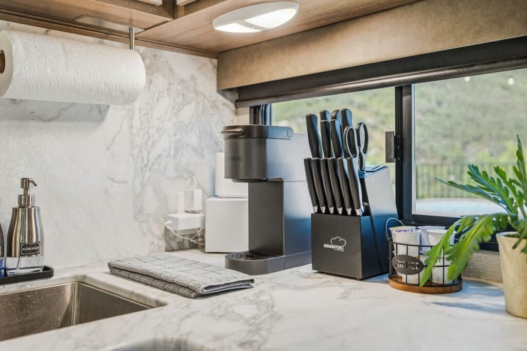 Avocado Escape — Hot Tub + Oasis + Casita + RV photo 38