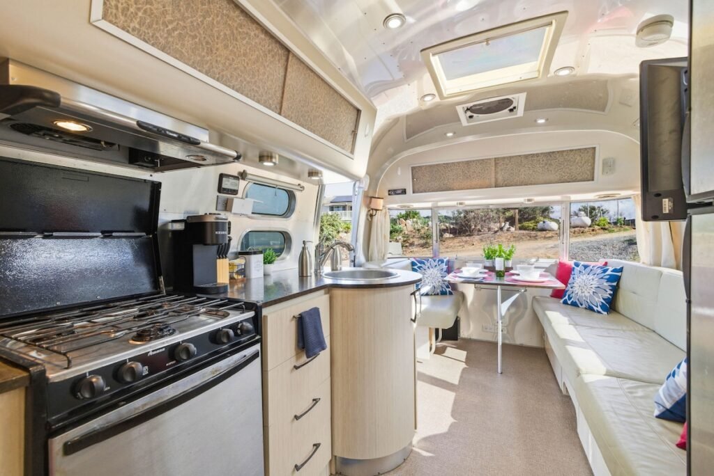 Ultimate Airstream — OMG Views, Hot Tub, Fire Pit photo 40