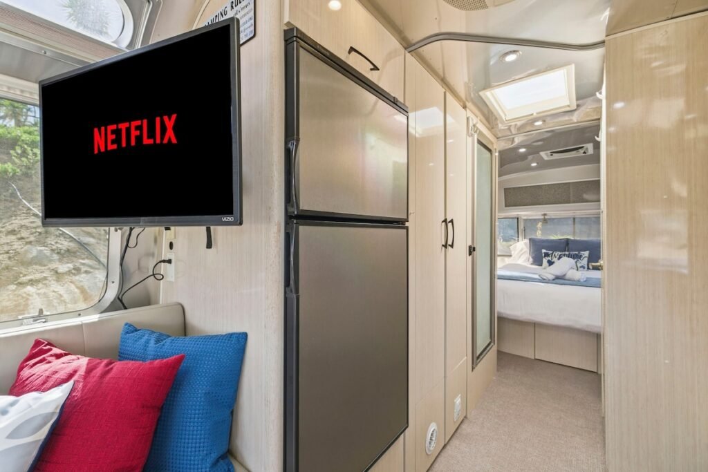Ultimate Airstream — OMG Views, Hot Tub, Fire Pit photo 46